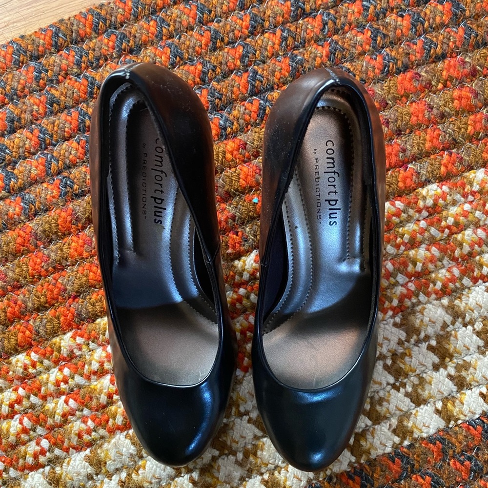 Comfort Plus by Predictions Black Heels - Picture 3 of 7